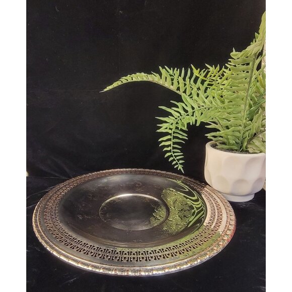 Vintage International Silver Company silver plated tray - Picture 6 of 12